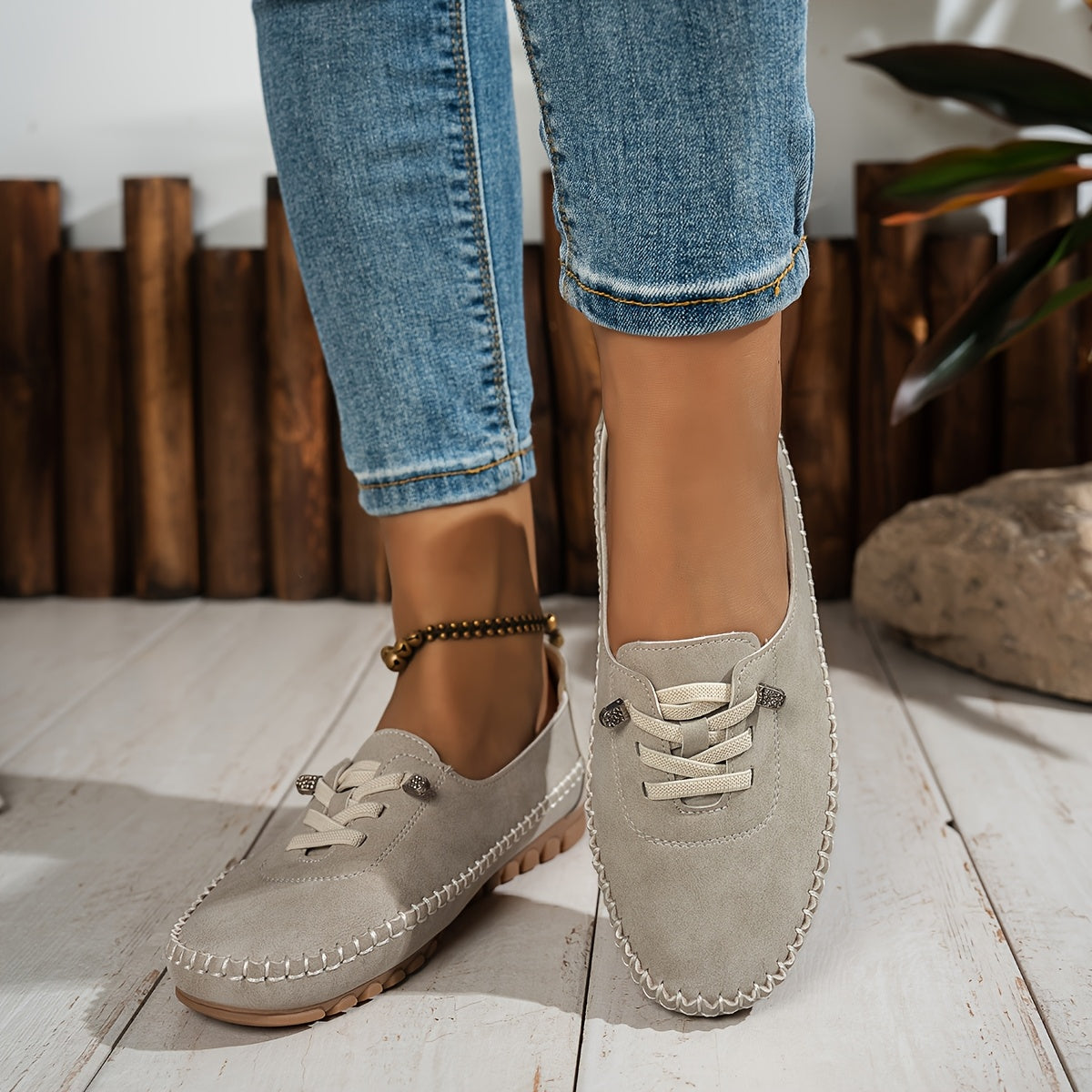 Orthelia™ | Le Mocassin Souple qui Rend Chaque Pas Léger