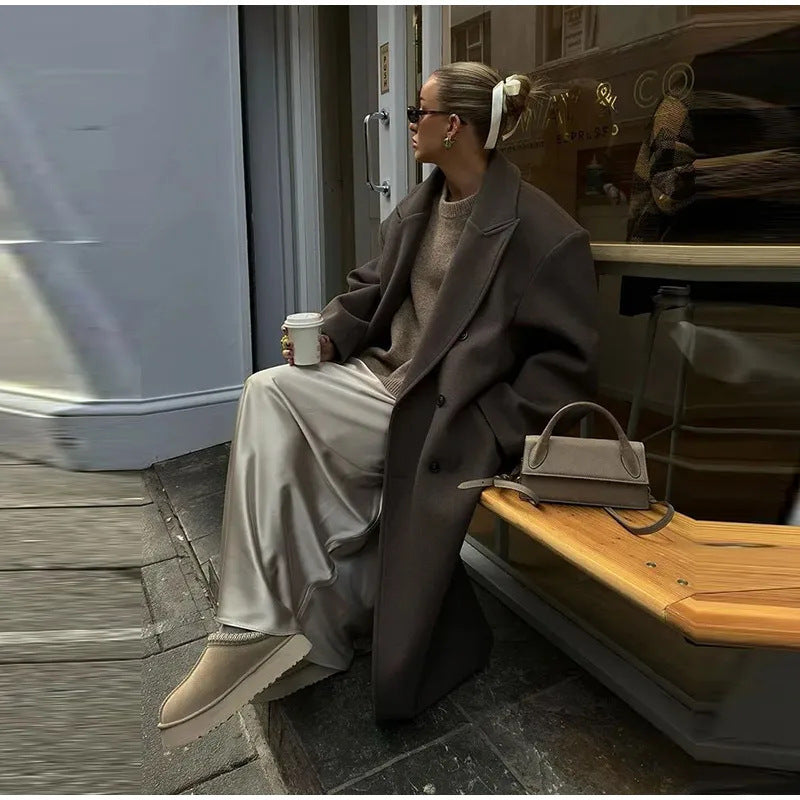 Chloé | Windy Chic – Veste Coupe-Vent Élégante