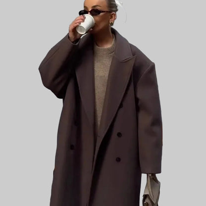 Chloé | Windy Chic – Veste Coupe-Vent Élégante